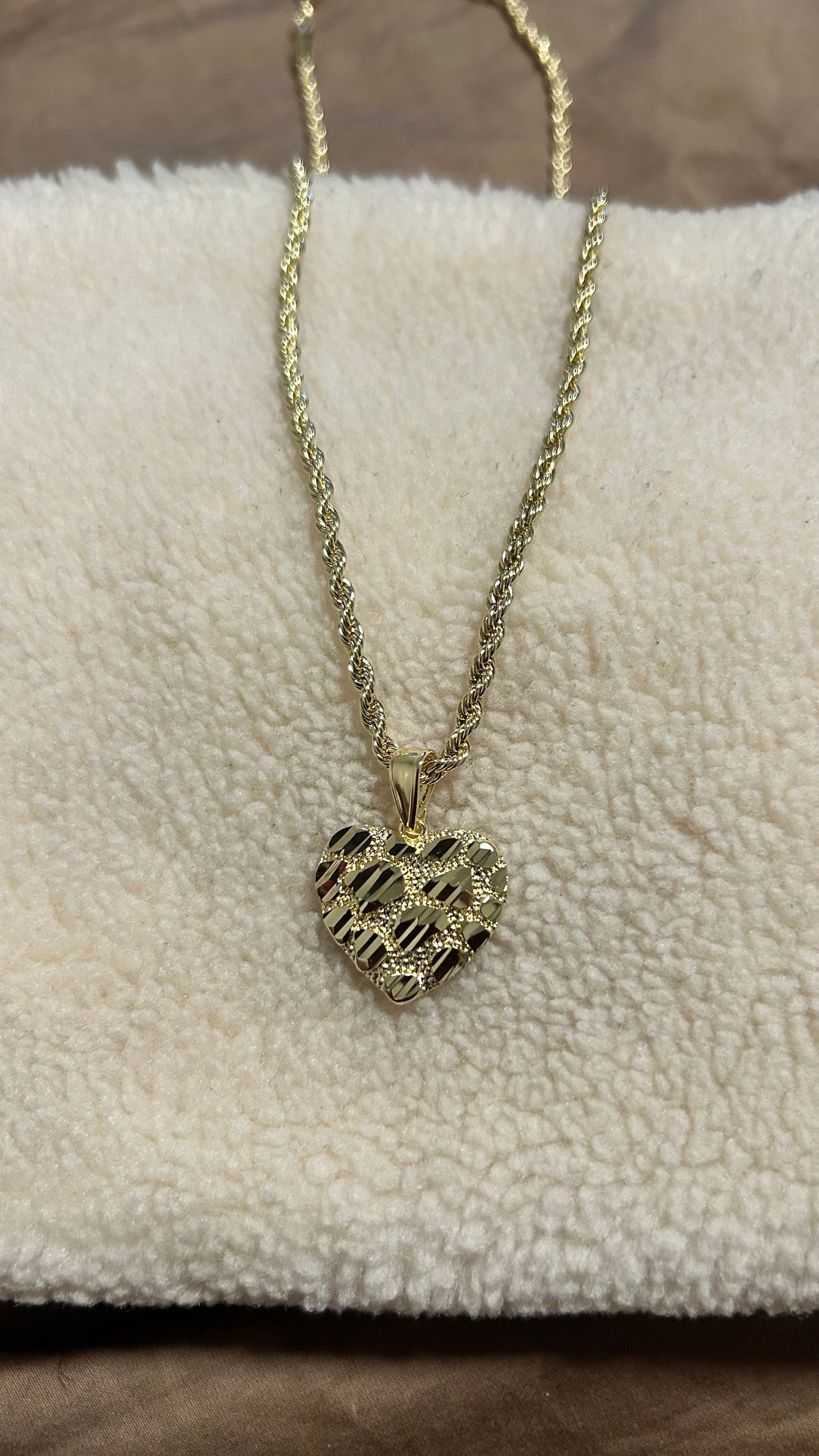 Nug Heart Chain
